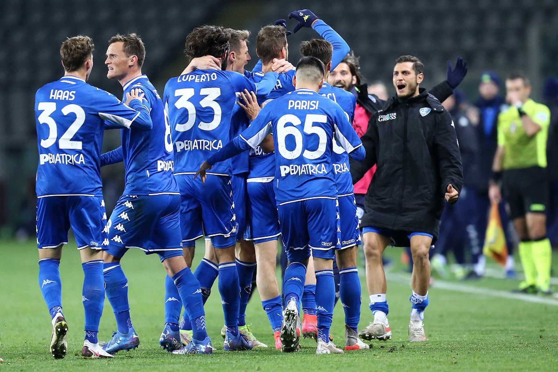 仅在场上光 仅在场上光